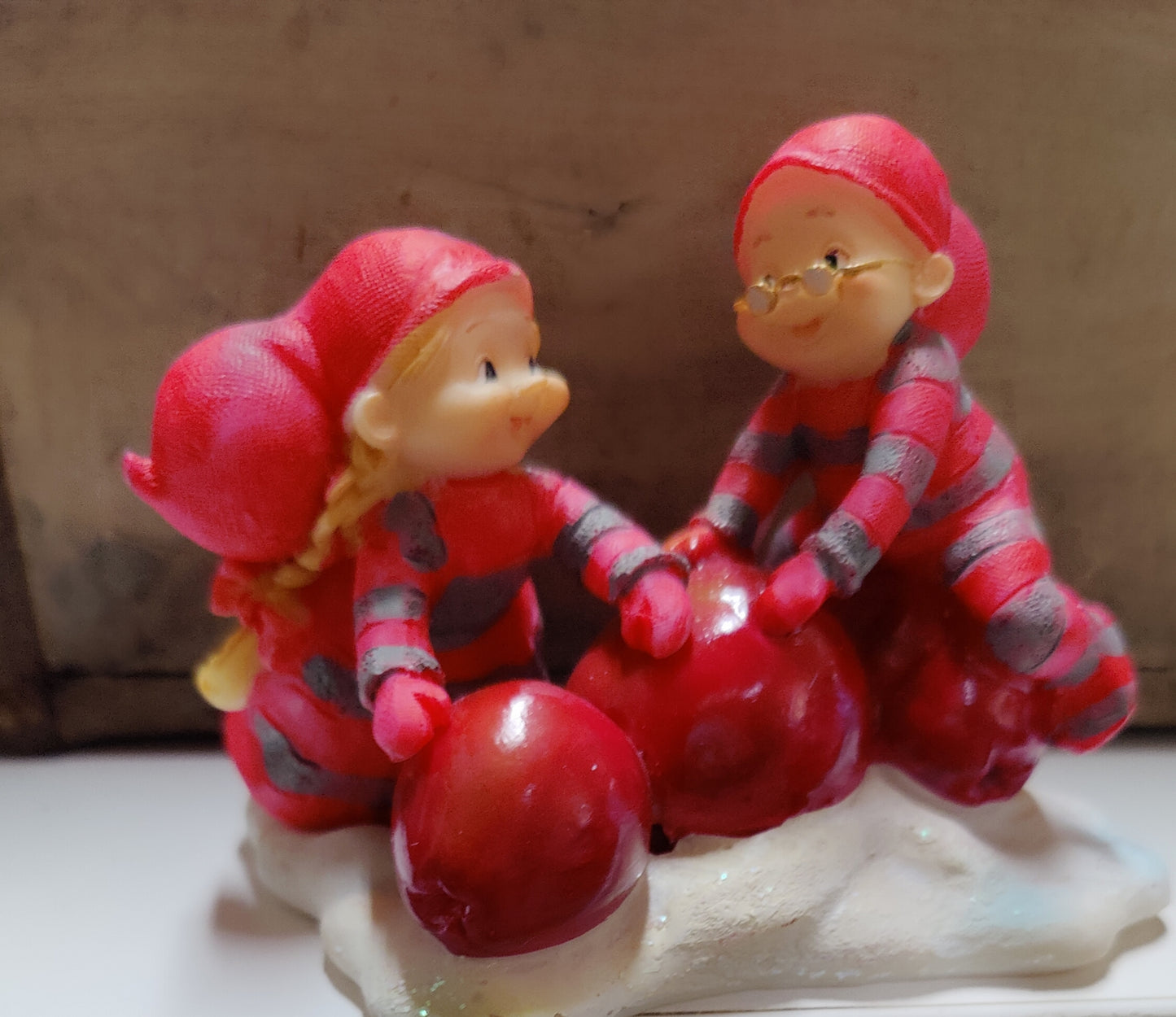 Pobra Tontut ja omenat