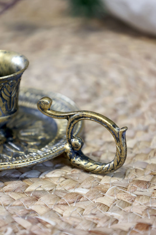 Kammari-kynttilänjalka antiikkimessinki