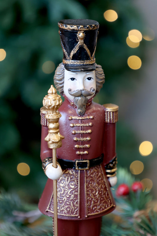 Soittorasia Pähkinänsärkijä punainen 28cm Chic Antique