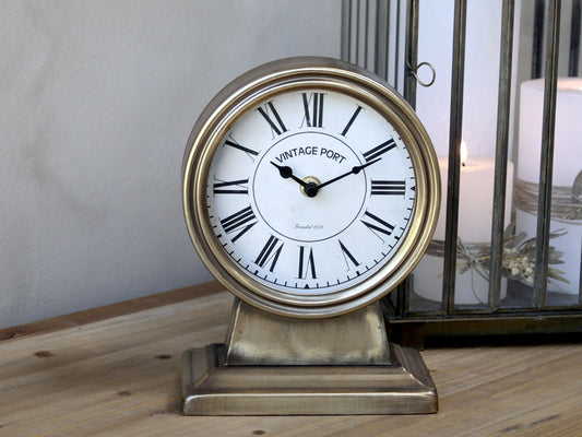 Pöytäkello antiikkimessinki