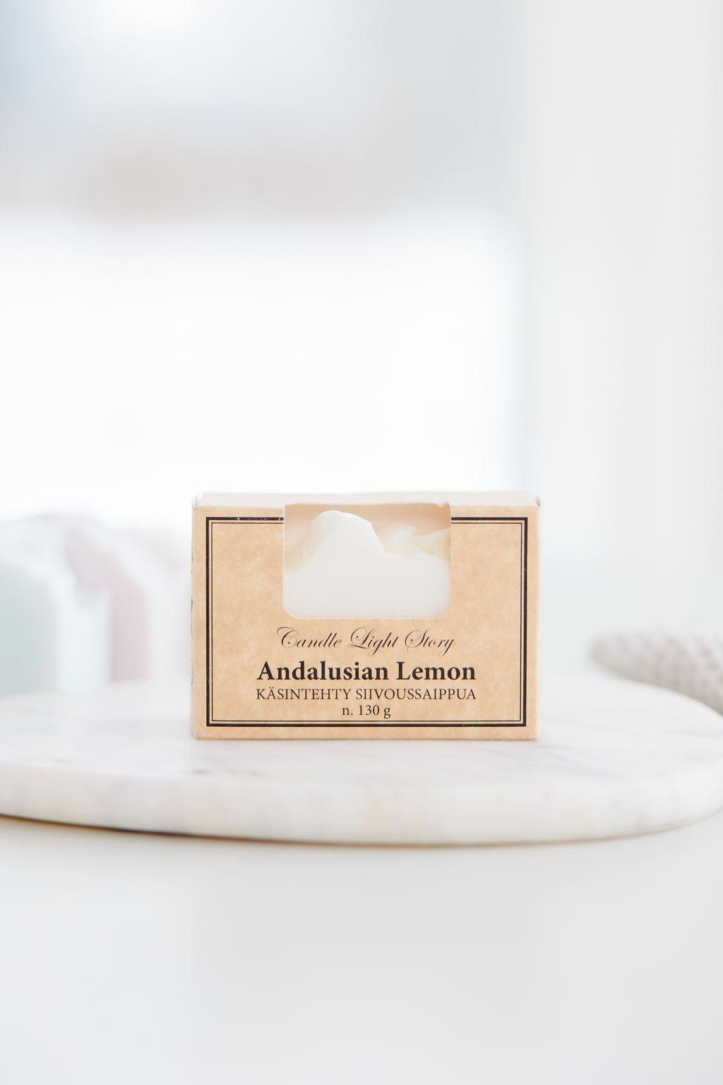Siivoussaippua Andalusian Lemon Candle Light Story