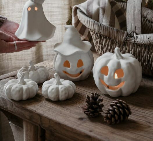 Kurpitsalyhty Happy pumpkin hatulla 14cm Majas Cottage