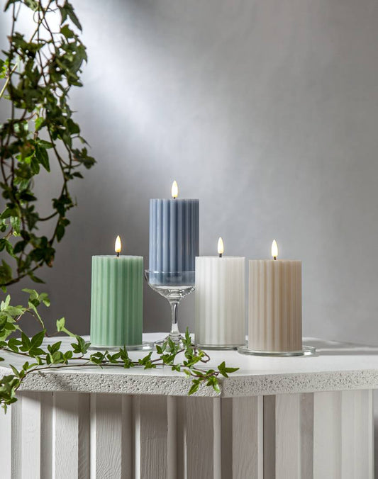 Led-pilarikynttilä Stripe 15cm