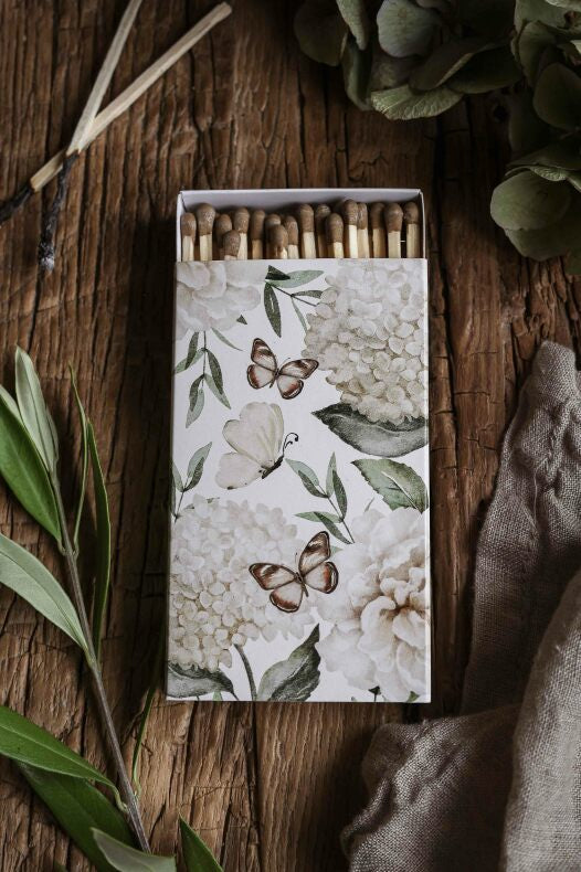 Tulitikkurasia Perhoset Majas Cottage